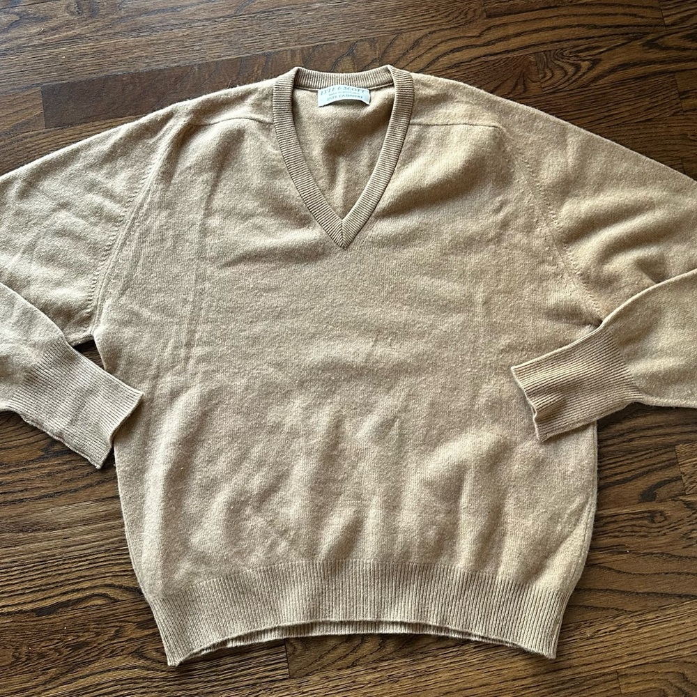 Lyle & Scott Tan Camel V-Neck Cashmere Sweater